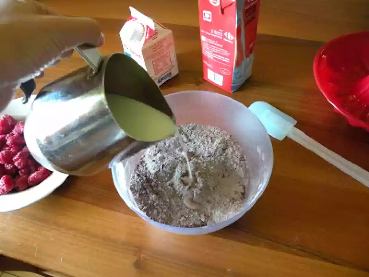 Ciambellone ai lamponi con...niente! - foto 7