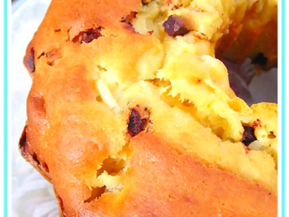 CIAMBELLONE ALLA RICOTTA E GOCCE DI CIOCCOLATO