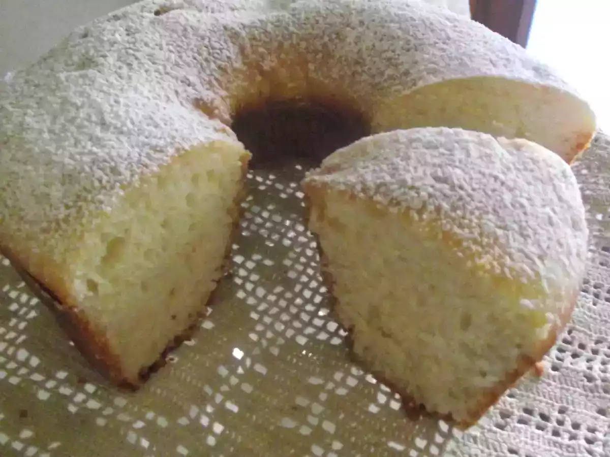 Ciambellone allo yogurt senza uova