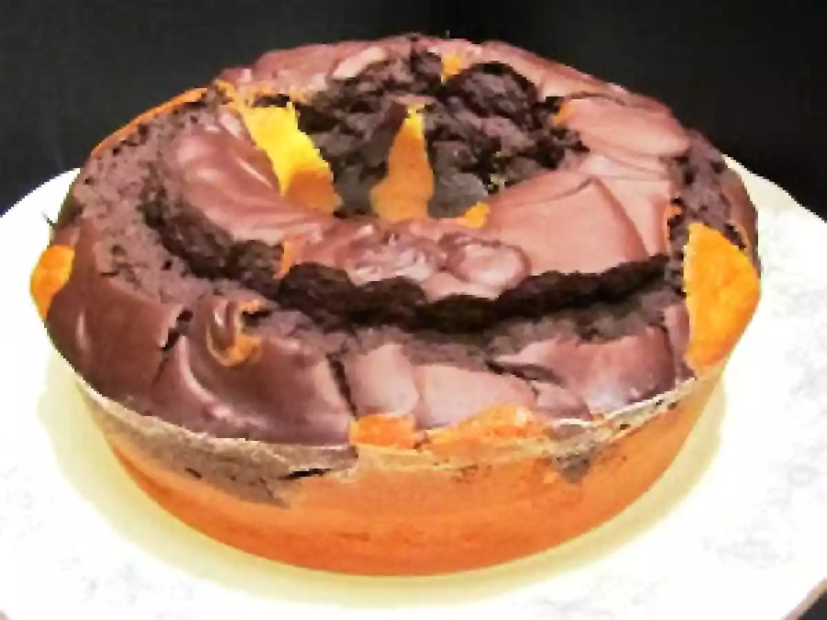 Ciambellone bicolore