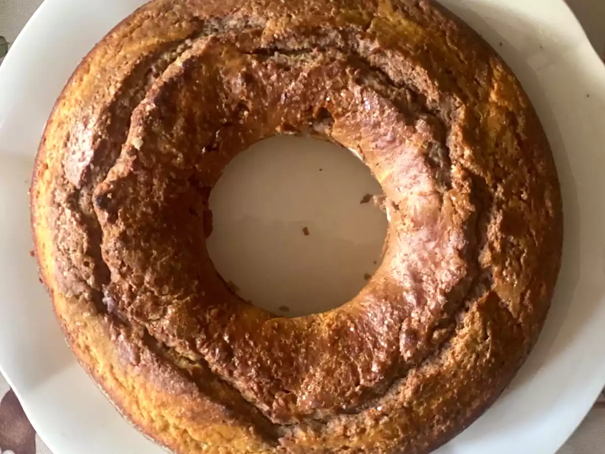 Ciambellone con il cacao e cannella