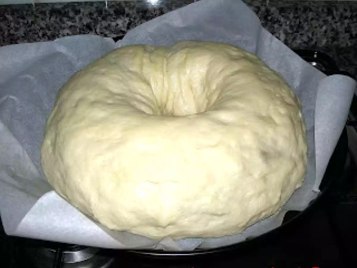 Ciambellone salato con prosciutto e formaggi - foto 3