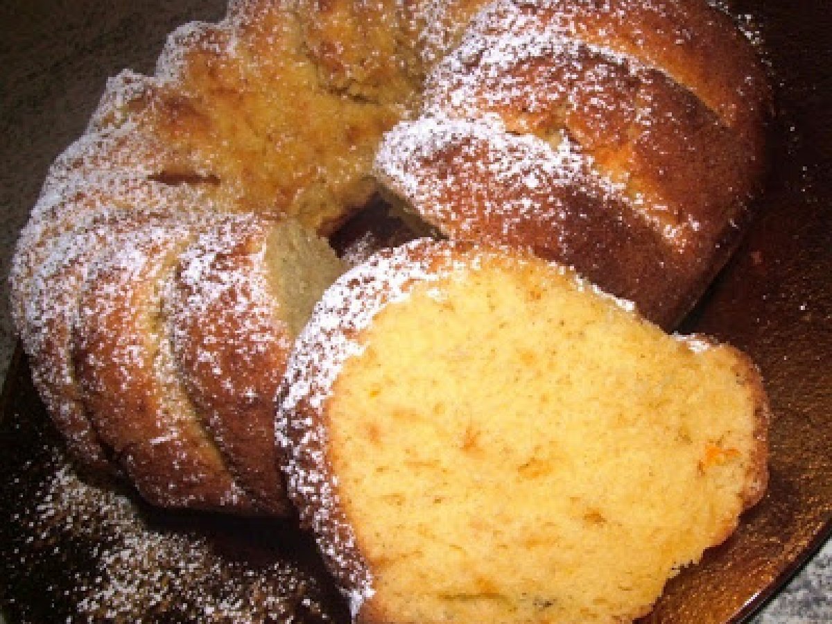 Ciambellone soffice all'arancia