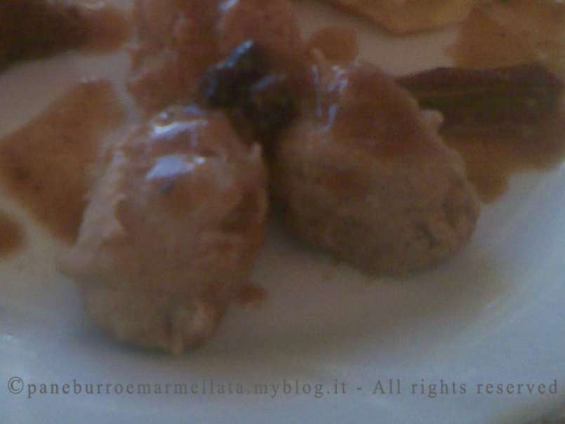 Cinghiale alle bacche di ginepro con purea di castagne e tortino di mele e patate - foto 4