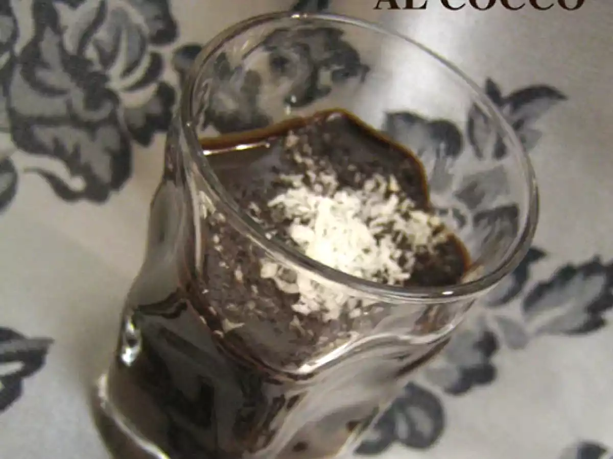 CIOCCOLATA CALDA AL PROFUMO DI COCCO