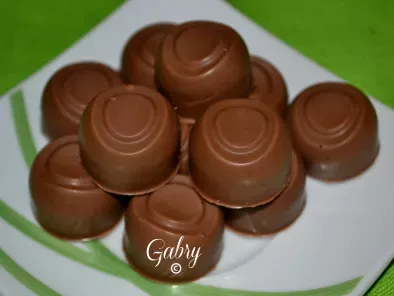 Cioccolatini gianduia con cuore di nocciola (fatti in casa), foto 2