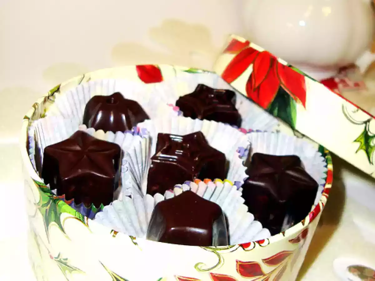 Cioccolatini ripieni alle mandorle