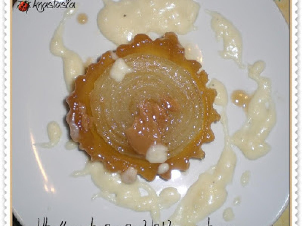 Cipolla caramellata con salsa di parmigiano