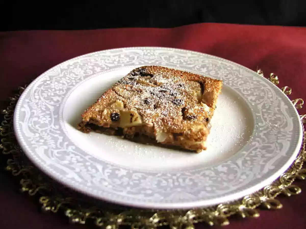 Clafoutis con pere, cioccolato e mandorle