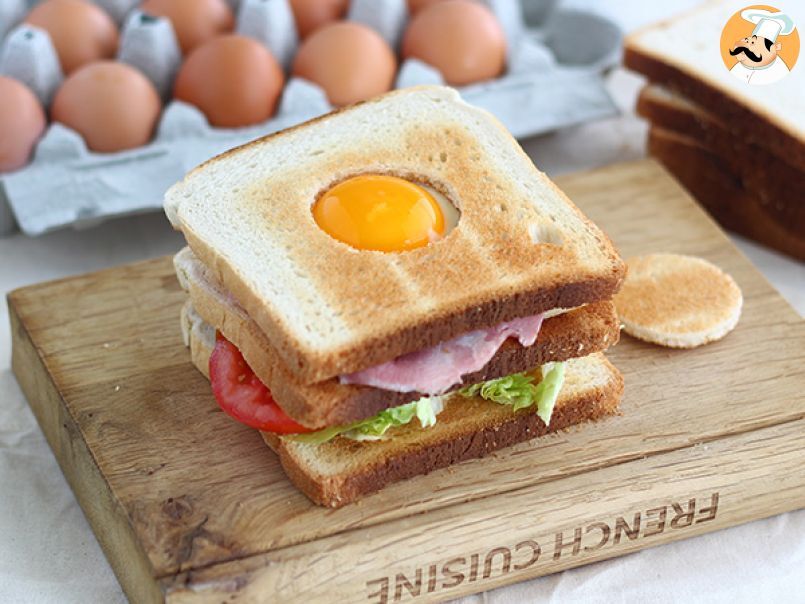 Club Sandwich rivisitato con l'uovo