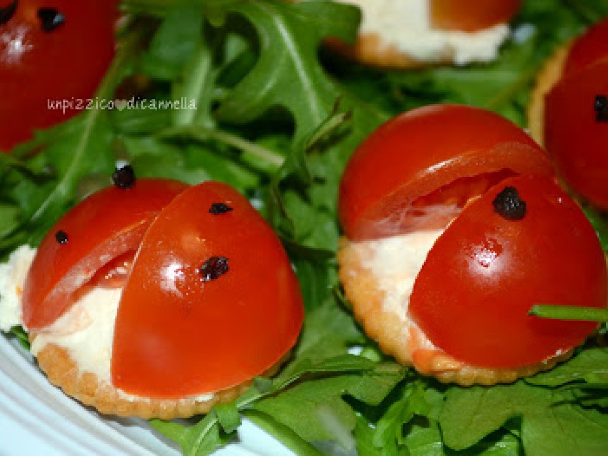 Coccinelle Di Pomodori