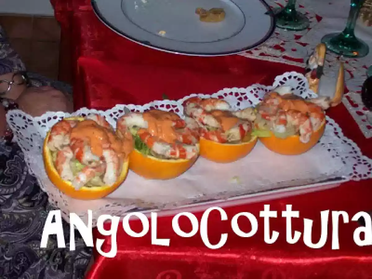 Cocktail di gamberi in cestino naturale