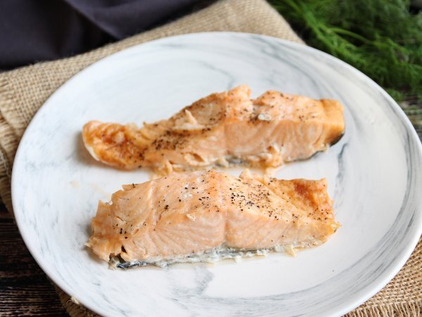 Come cuocere il salmone al microonde?