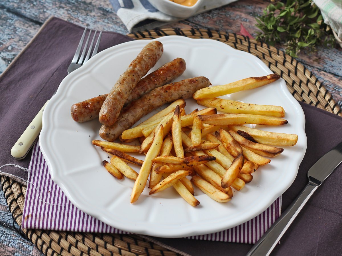 Come cuocere le salsicce in friggitrice ad aria? - foto 3