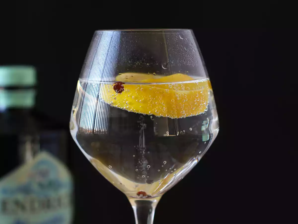 Come preparare il Gin Tonic: le dosi per un drink perfetto! - foto 2