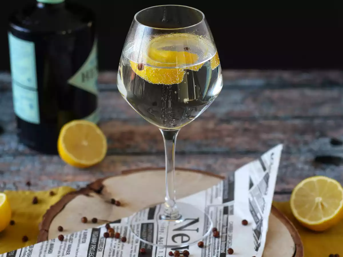 Come preparare il Gin Tonic: le dosi per un drink perfetto! - foto 3