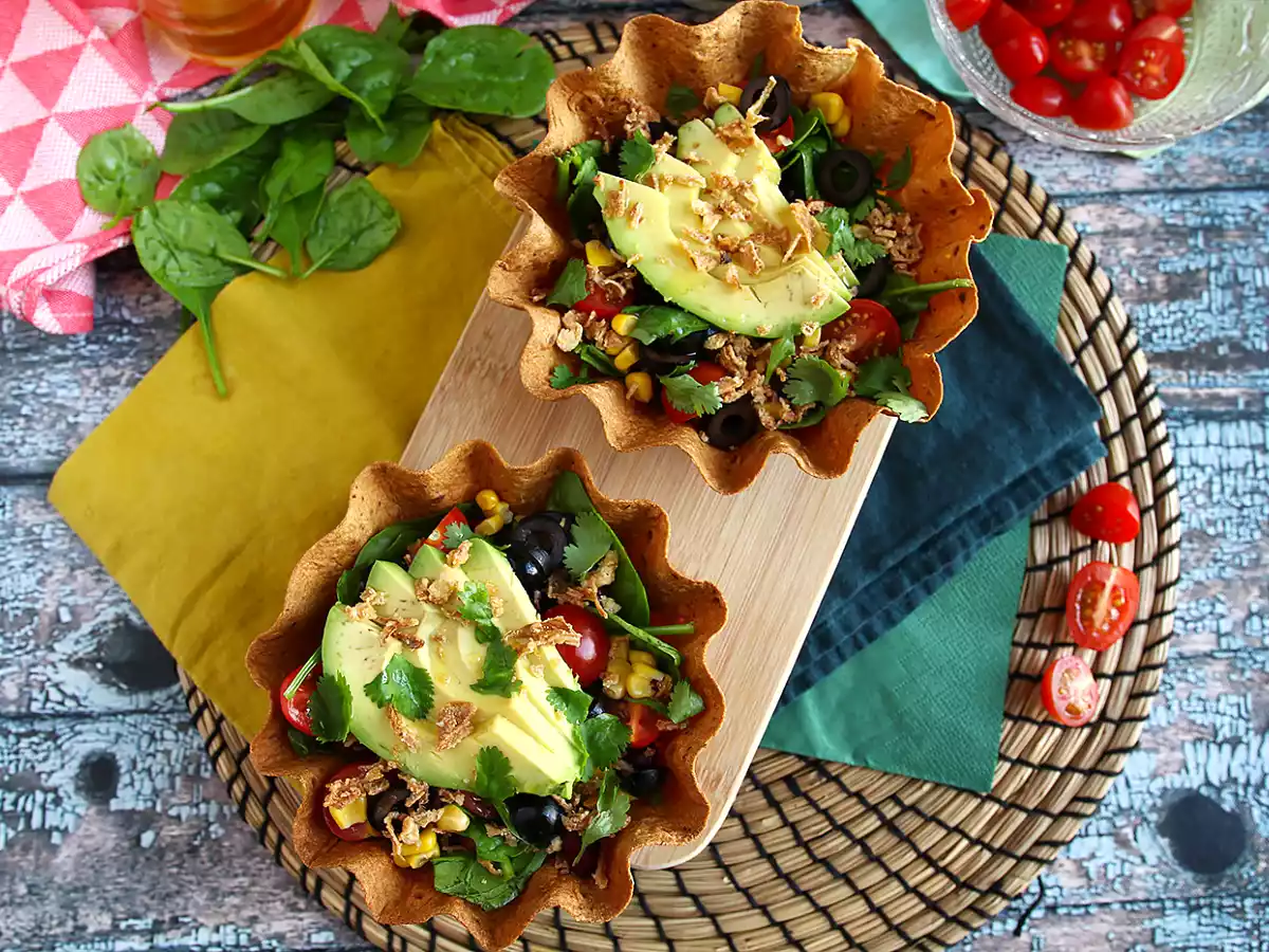 Come preparare le tortilla bowl? Un'insalata gustosa ed originale - foto 2