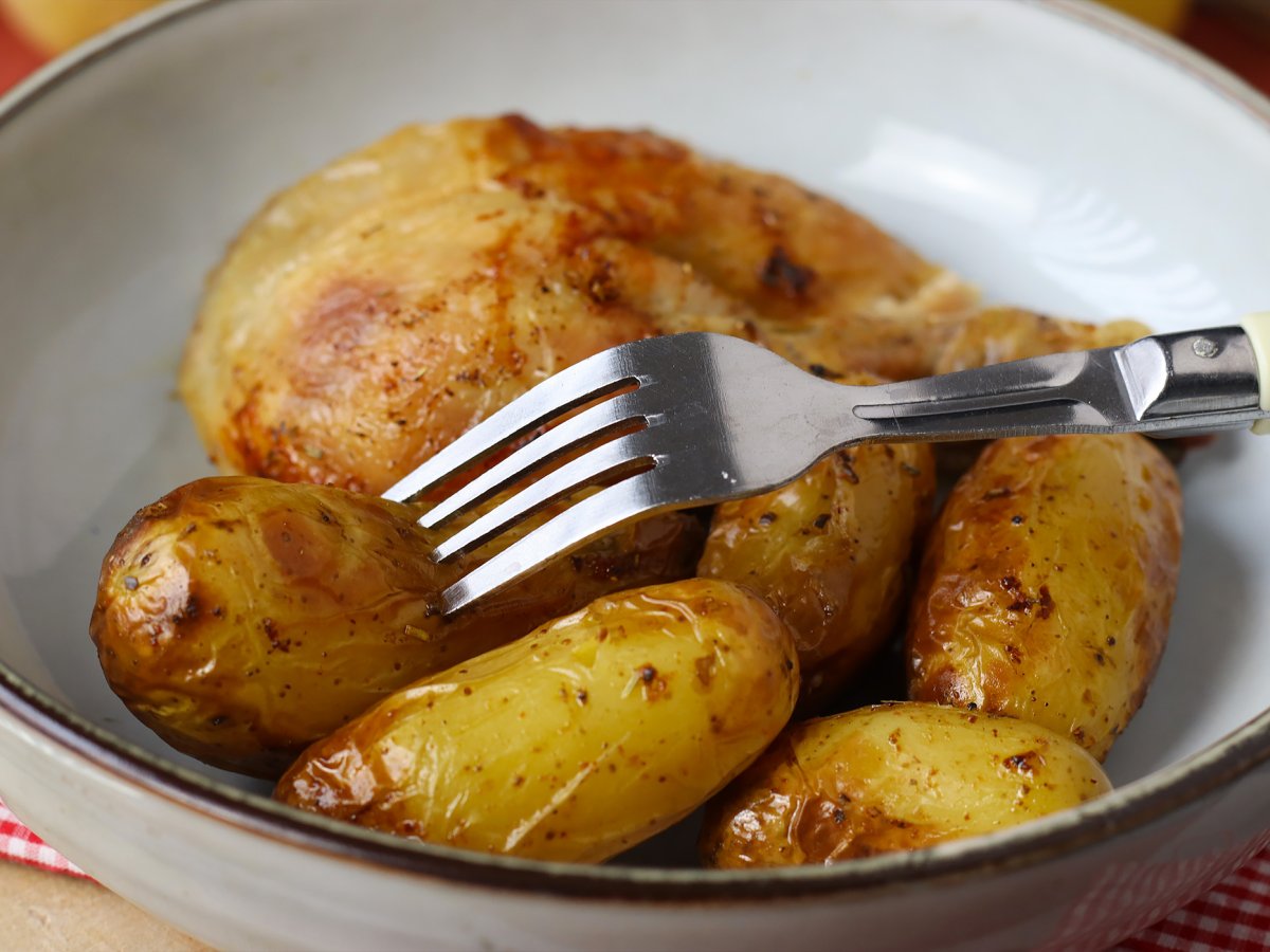Come si prepara il pollo arrosto nella friggitrice ad aria? - foto 2