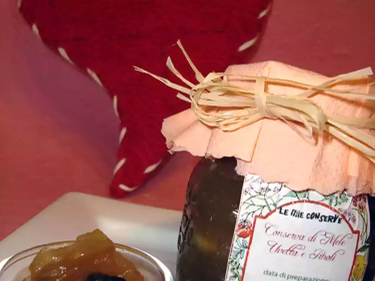 Composta di mele, uvetta, pinoli e cannella - foto 2