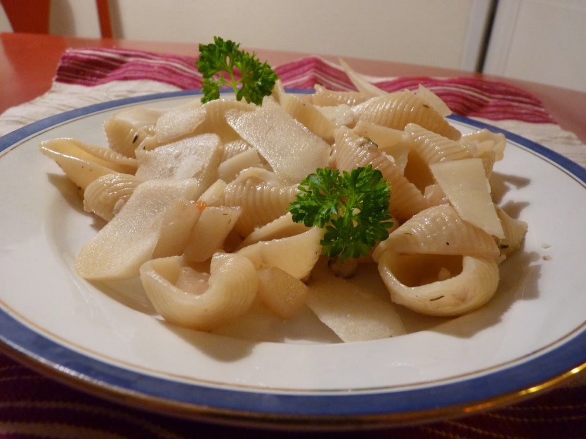 Conchiglie cacio e pere