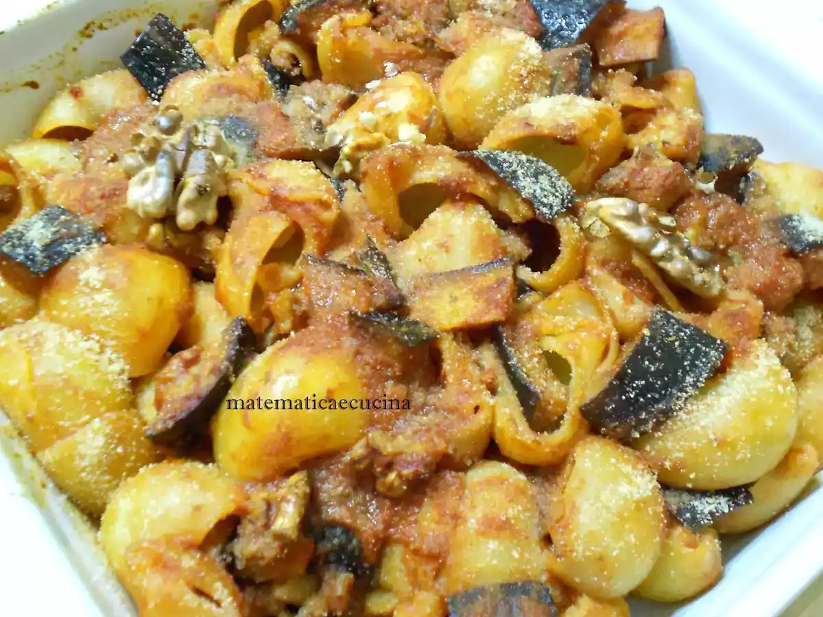 Conchiglie con Melanzane e Noci
