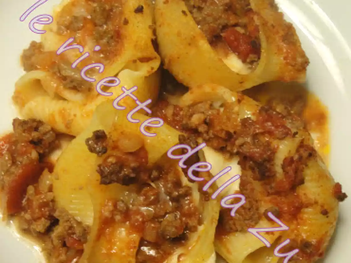 Conchiglioni ripieni di Besciamella e Ragù