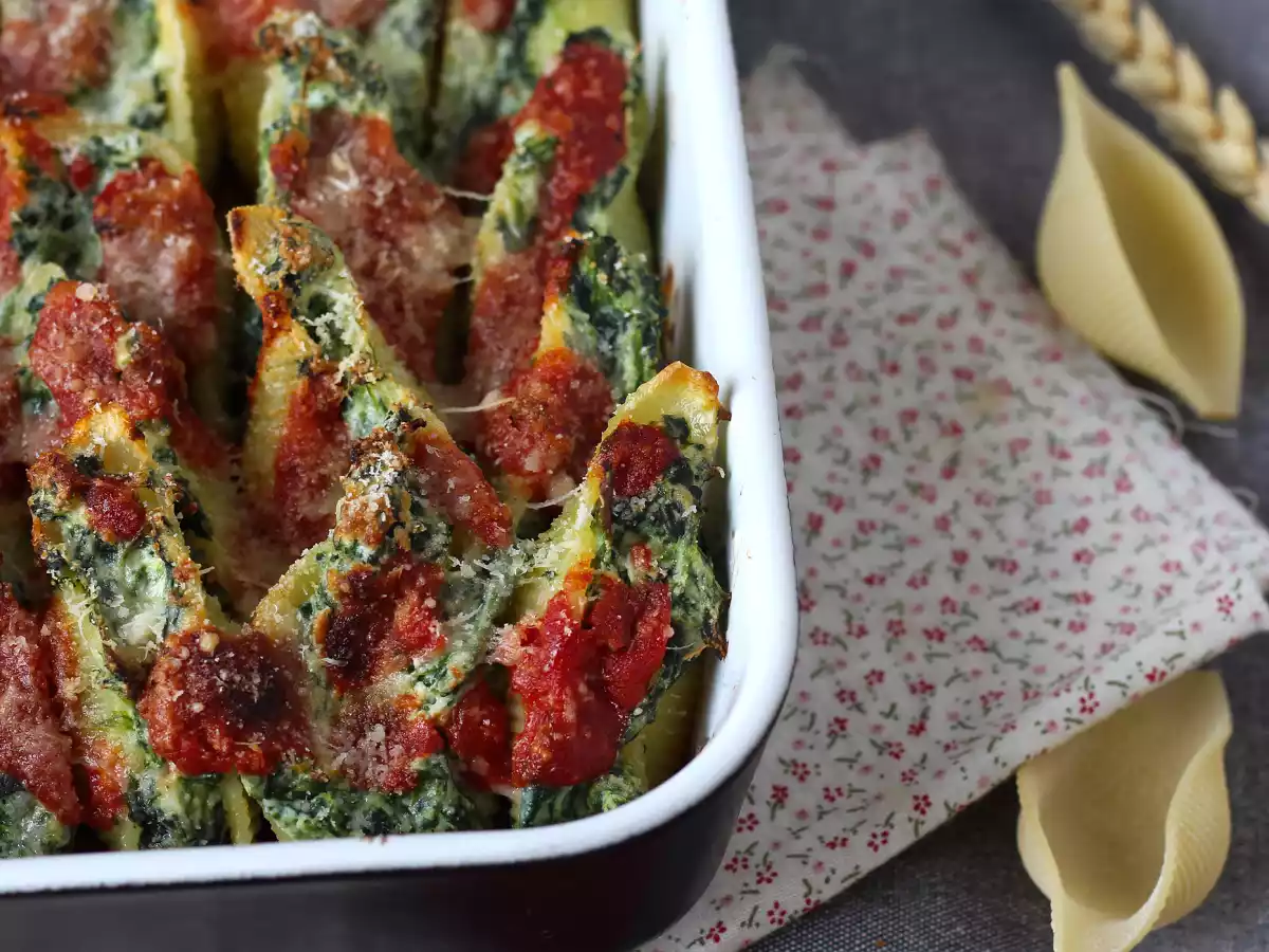 Conchiglioni ripieni ricotta e spinaci: un irresistibile piatto al forno vegetariano - foto 4