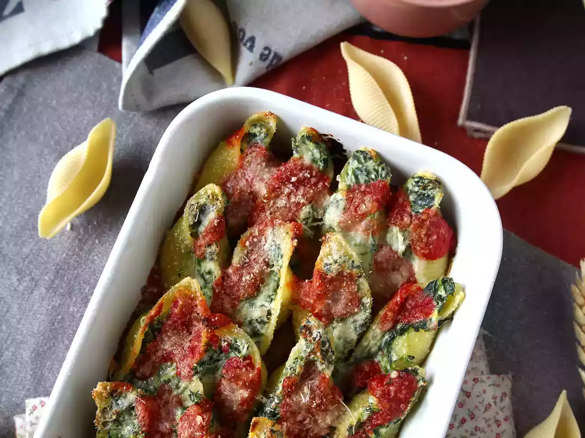 Conchiglioni ripieni ricotta e spinaci: un irresistibile piatto al forno vegetariano - foto 3