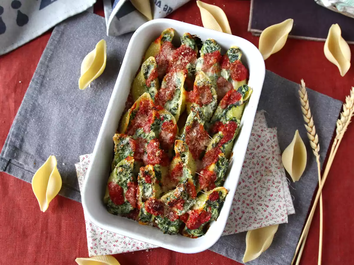 Conchiglioni ripieni ricotta e spinaci: un irresistibile piatto al forno vegetariano - foto 6