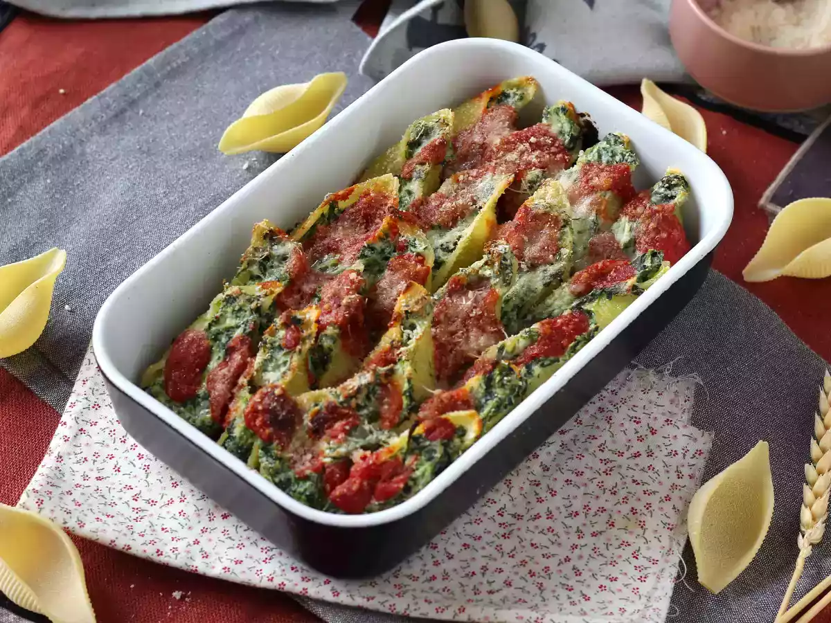 Ricetta conchiglioni ripieni di ricotta e spinaci al forno