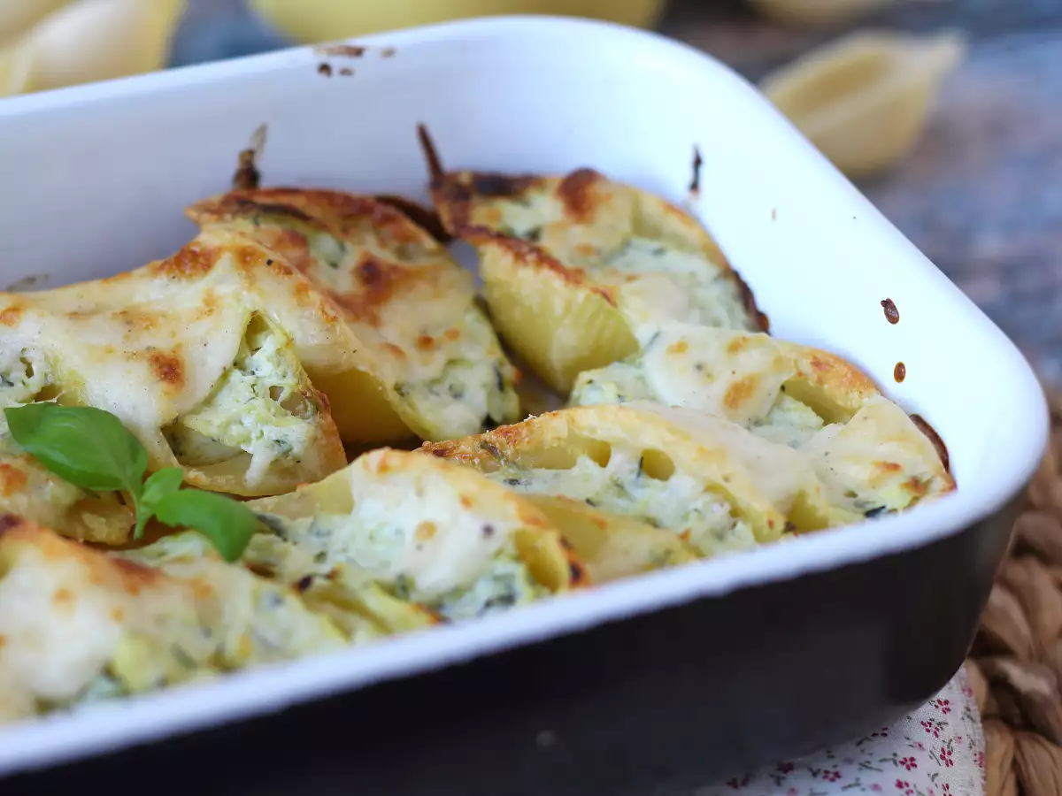 Conchiglioni ripieni ricotta, zucchine e limone: cremosi e gratinati al forno - foto 5