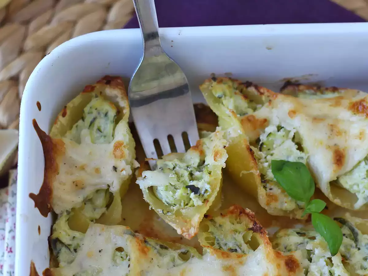 Conchiglioni ripieni ricotta, zucchine e limone: cremosi e gratinati al forno - foto 4