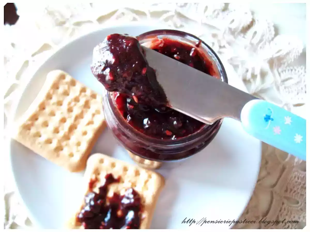 Confettura di cioccolato, more e lamponi - foto 3
