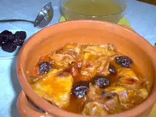 Coniglio alle prugne