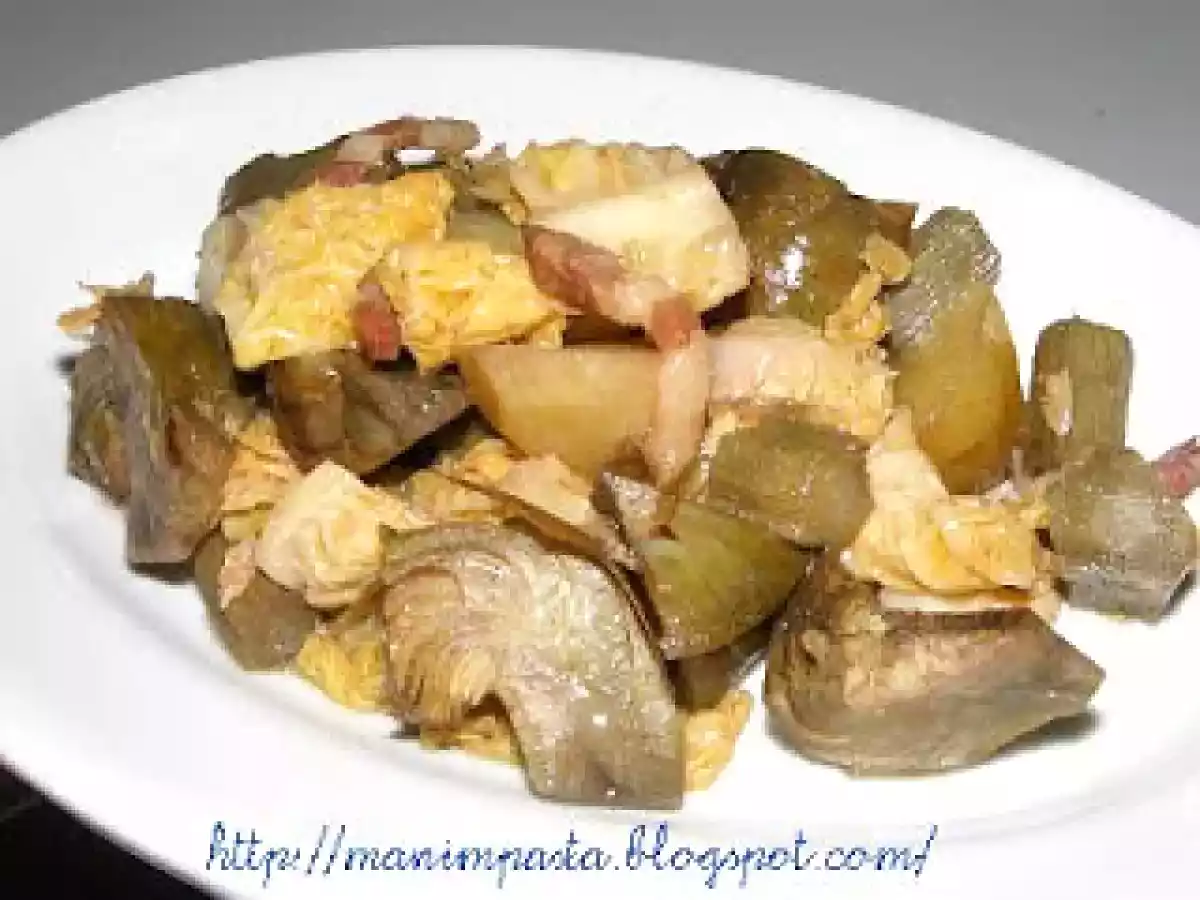 Contorno di carciofi, patate, cavolo verza e pancetta