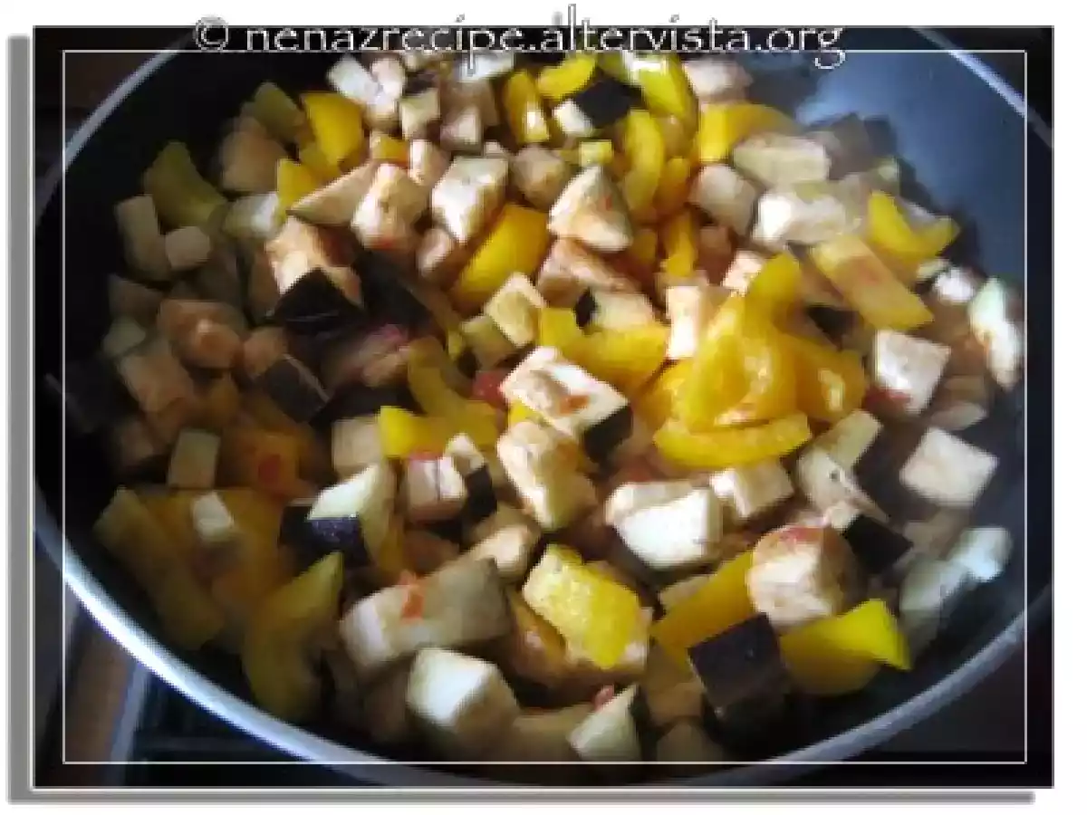 Contorno misto di melanzane e peperoni - foto 4