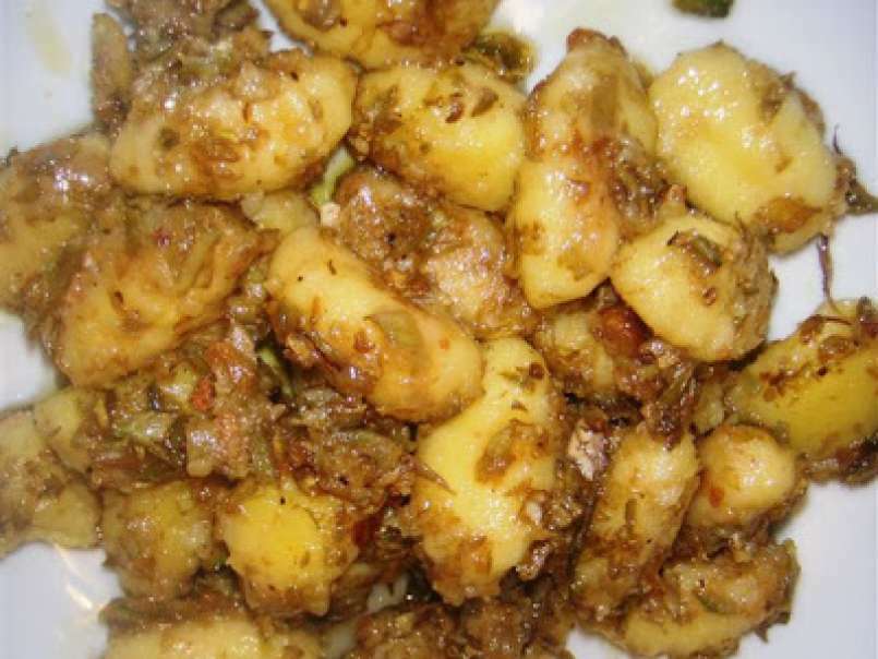 Contro il freddo : Un bel piatto di gnocchi con noci e carciofi !!, foto 1