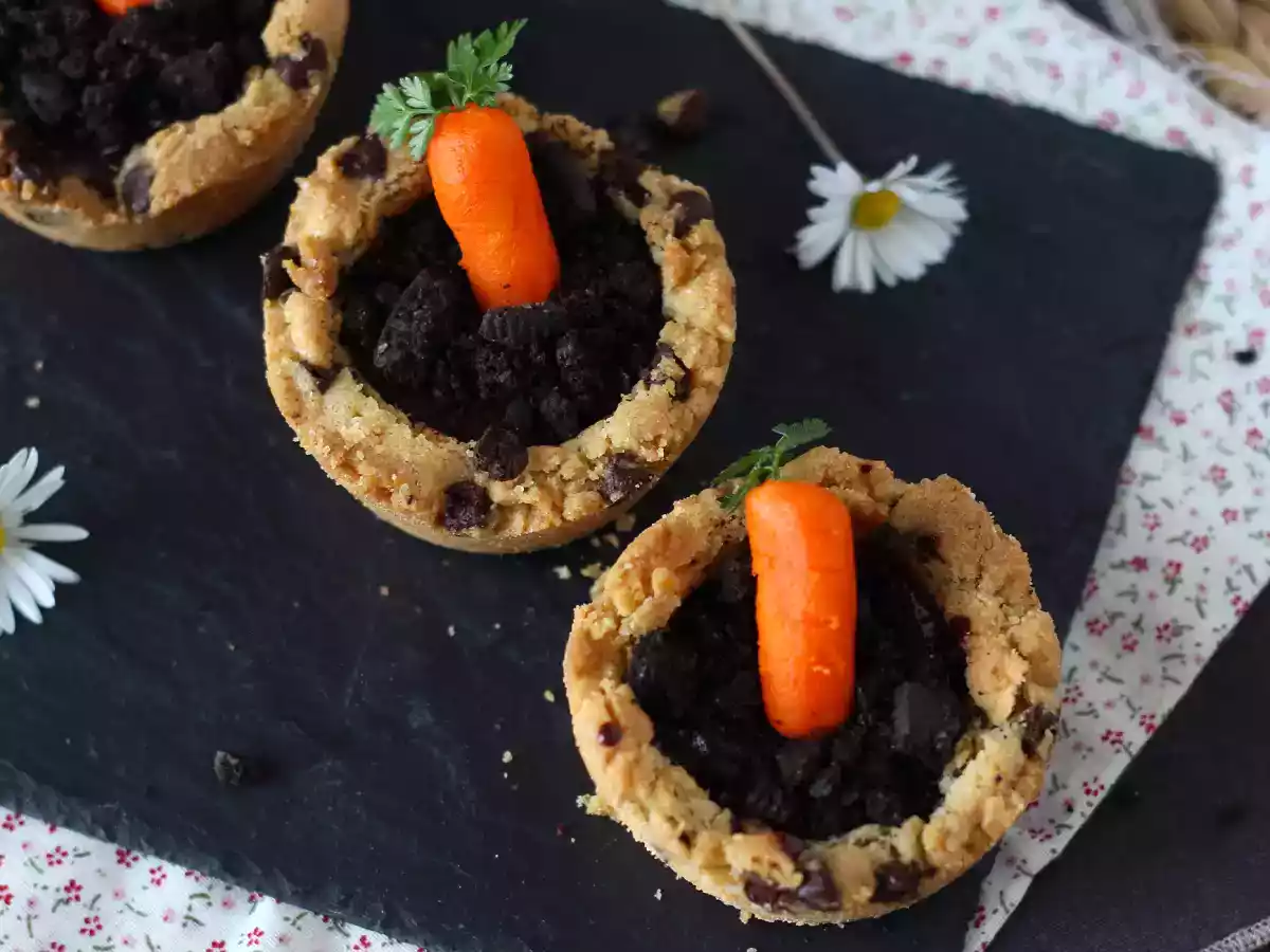 Cookie cups al cioccolato con carote di pasta di mandorla - foto 4