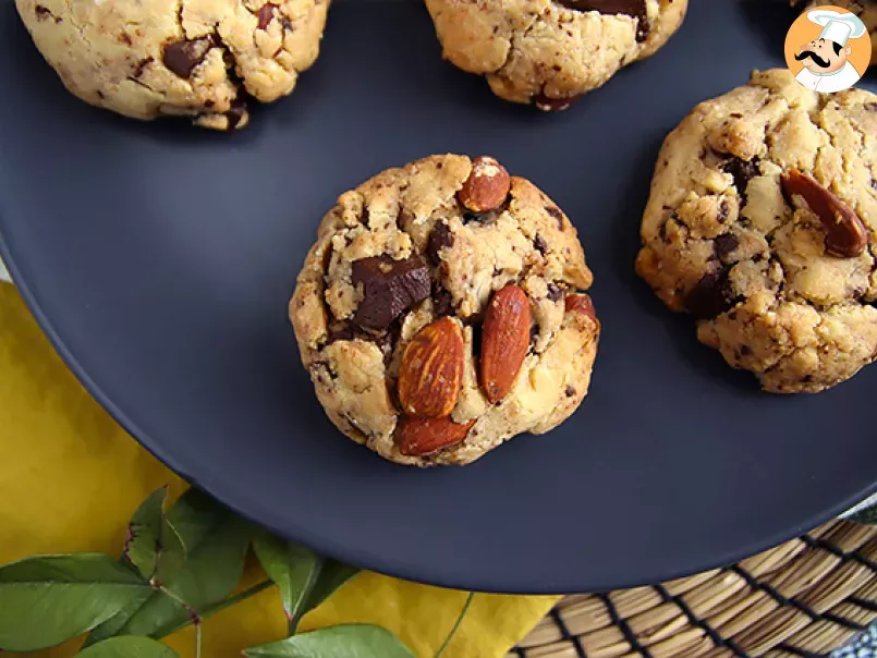 Cookies al cioccolato, mandorle e arachidi - foto 3