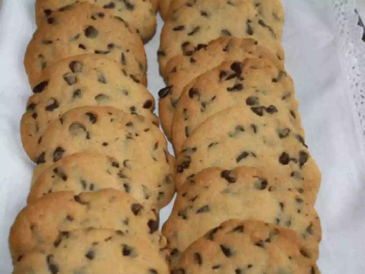Cookies americani con gocce di cioccolato