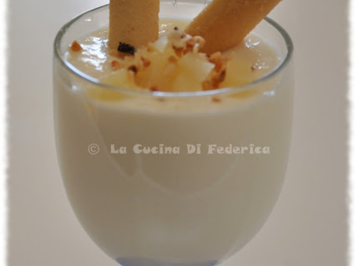 Coppa ananas e yogurt