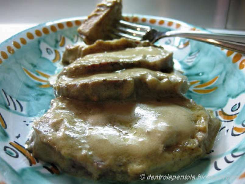 Coppa di maiale in crosta di lardo con salsa ai funghi, foto 1