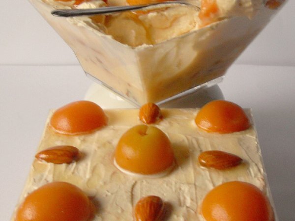 Coppe di crema e albicocche al vino moscato, foto 2