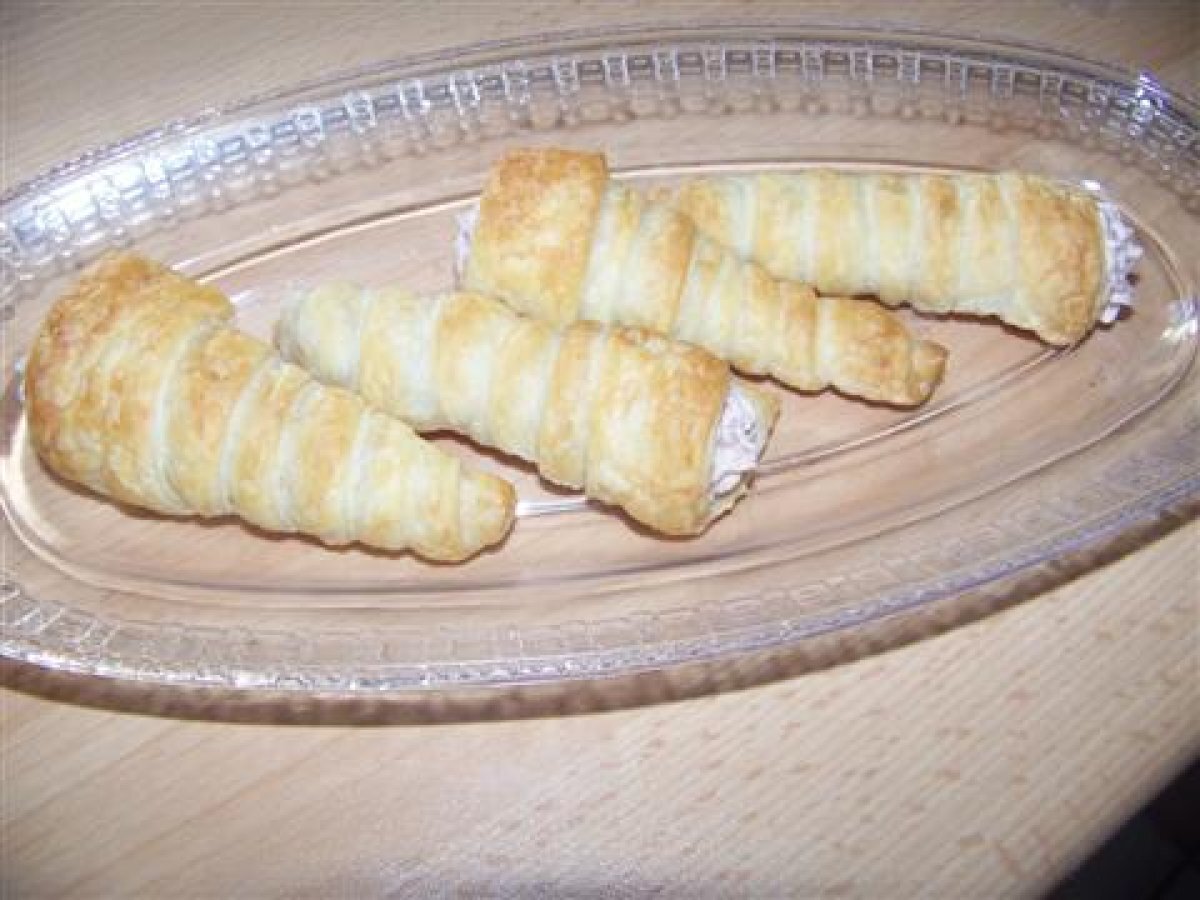 Cornetti con mousse di bresaola