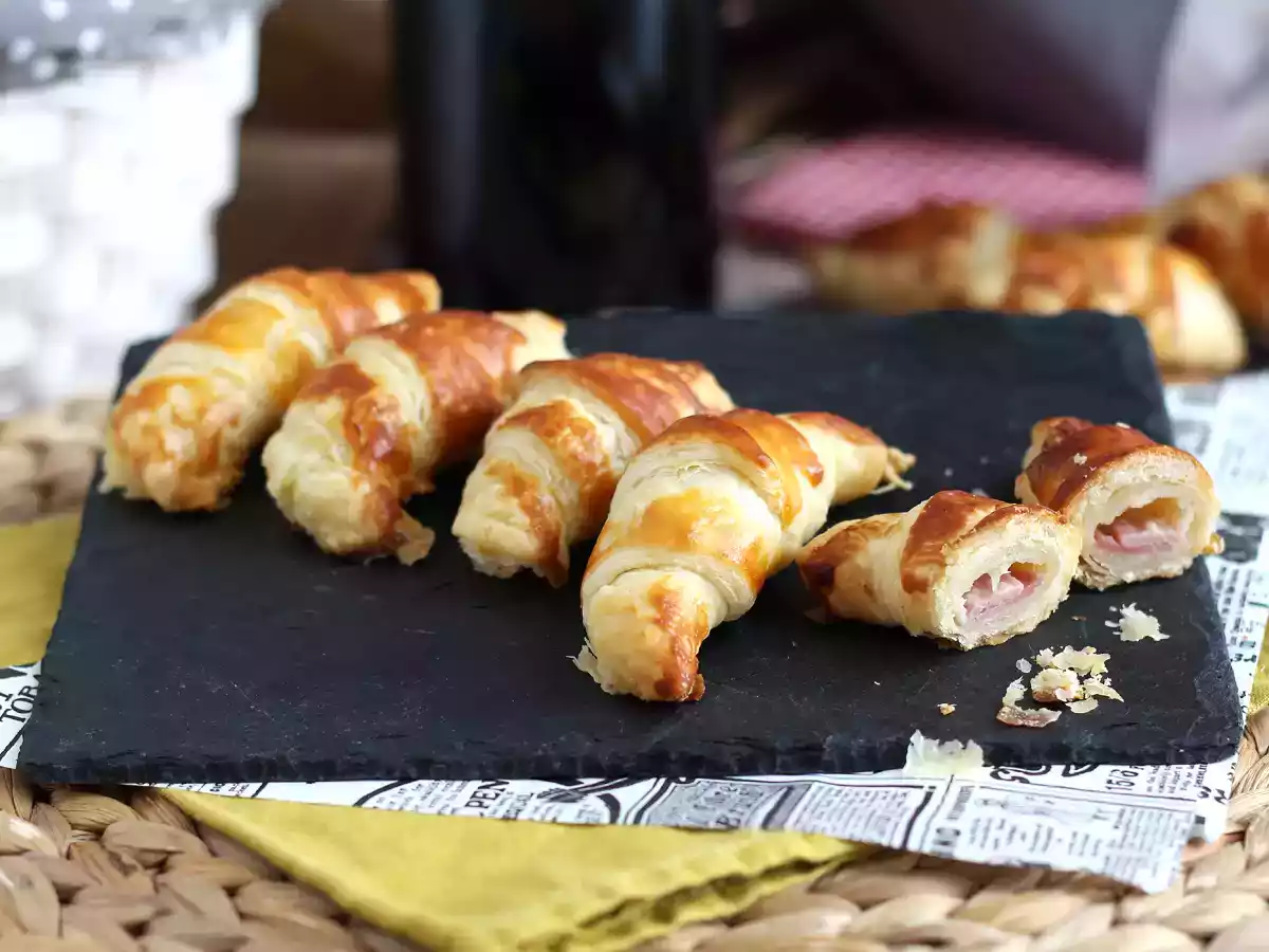 Cornetti di sfoglia con prosciutto e besciamella - foto 5