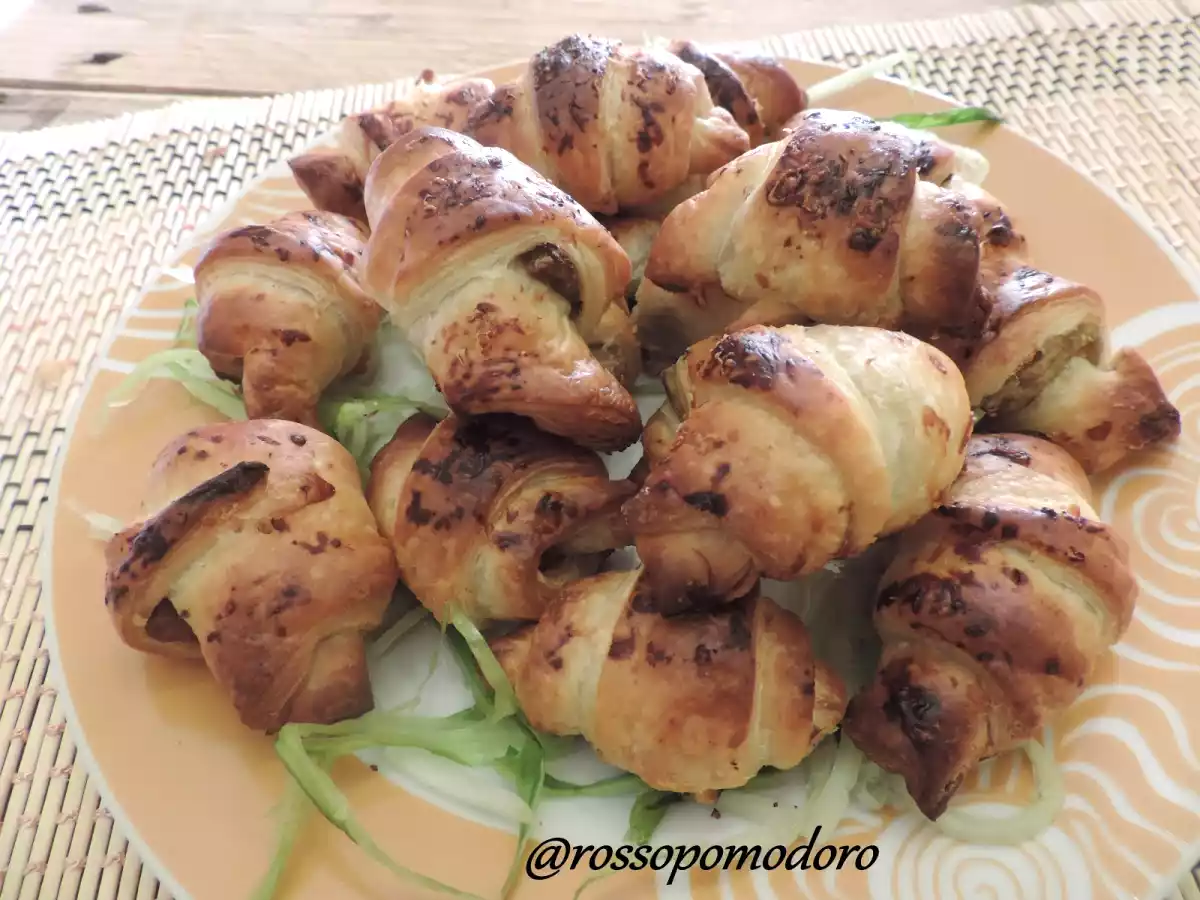 Cornetti salati con melanzane