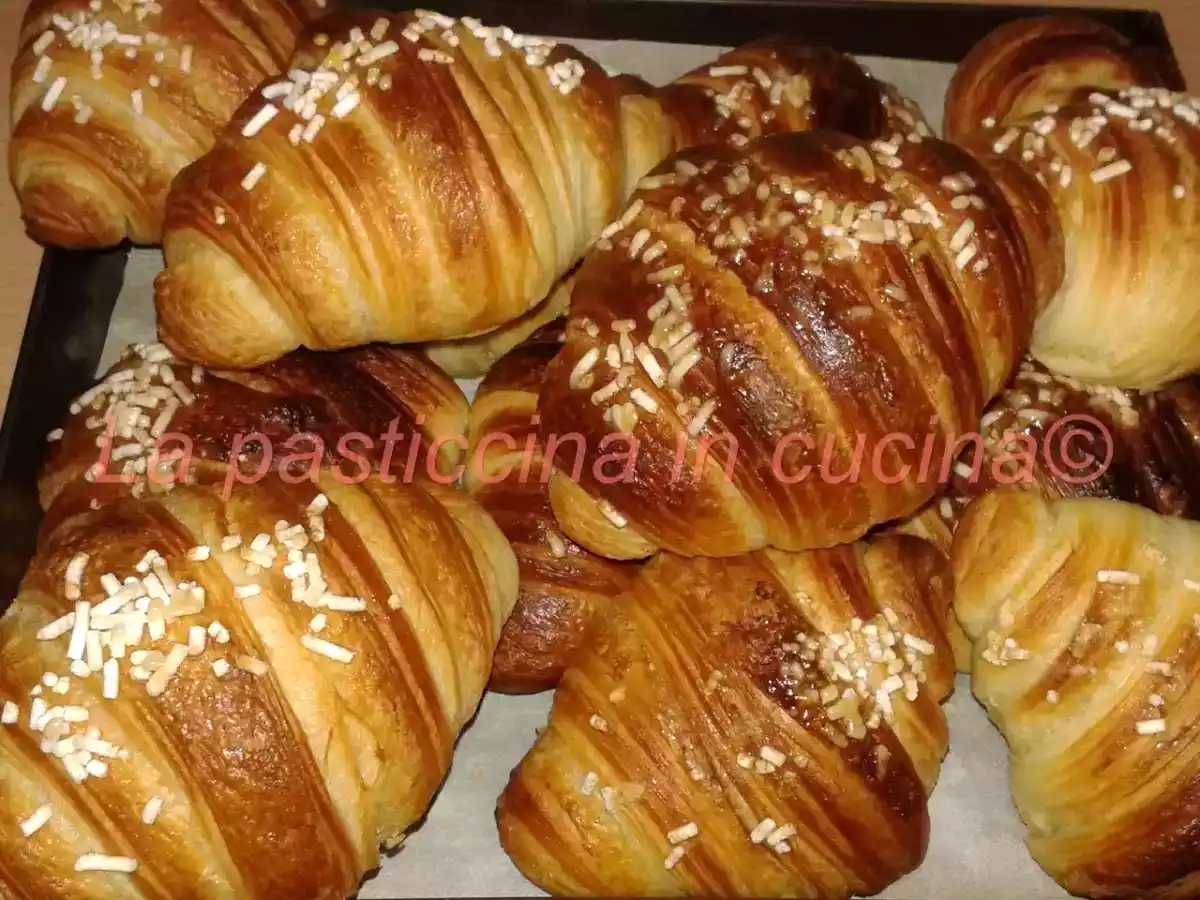 Cornetti sfogliati con lievito naturale