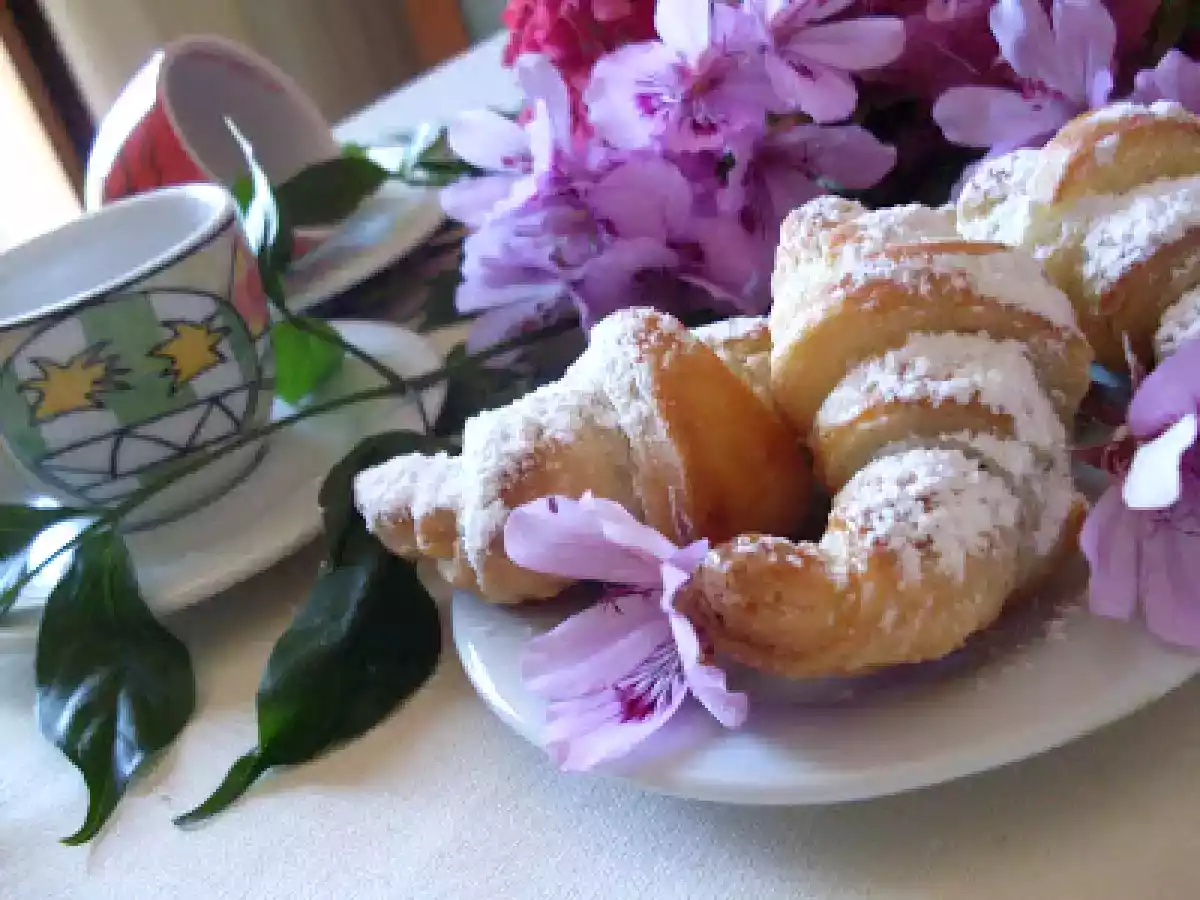 Cornettini di Sfoglia Magica... ovvero la magia di un'ingrediente impensabile! - foto 2