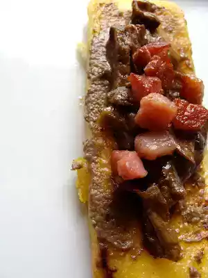 Cosa cucino: polenta con funghi e pancetta al profumo di tartufo bianco