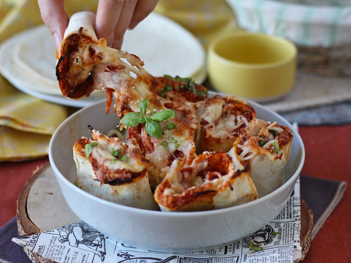 Cosa fare con le piadine? Una ricetta sfiziosa gusto pizza! - foto 3